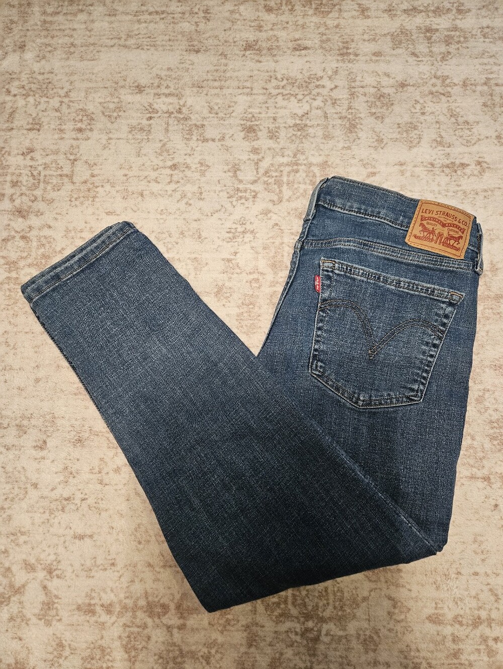 Levi's Men's Blue Denim Jeans - Classic Fit